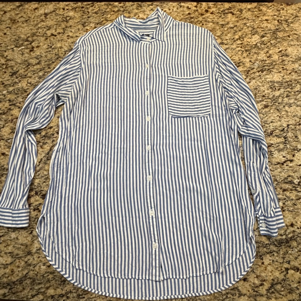 Abercrombie & Fitch Womens XL Blue White Striped‎ Button Down Shirt Long Sleeve